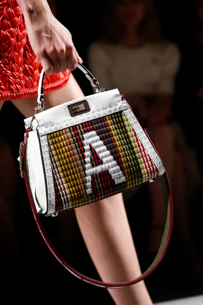 Look 12